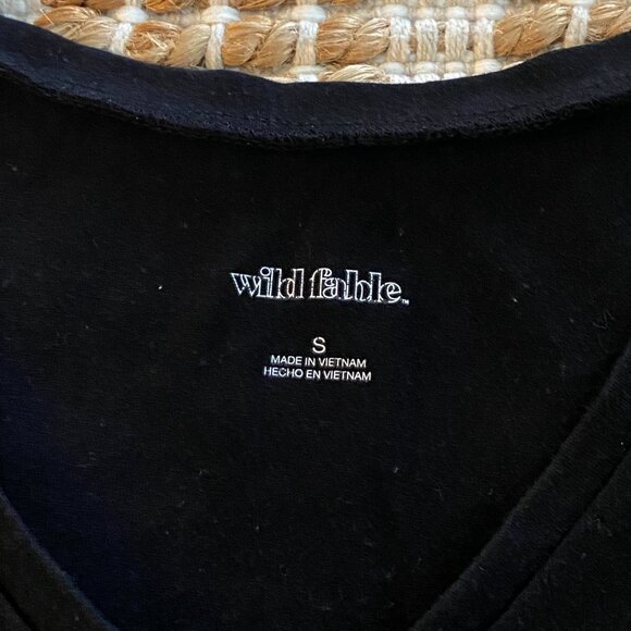 Wild Fable Women’s Short Sleeve V-Neck Cropped T-Shirt – Size Small - Picture 6 of 7